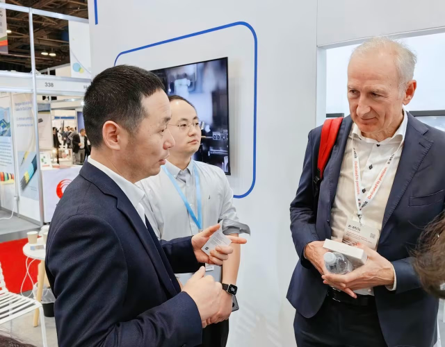 ECOC 2023 Accelink  |  Lighting Your Dreams